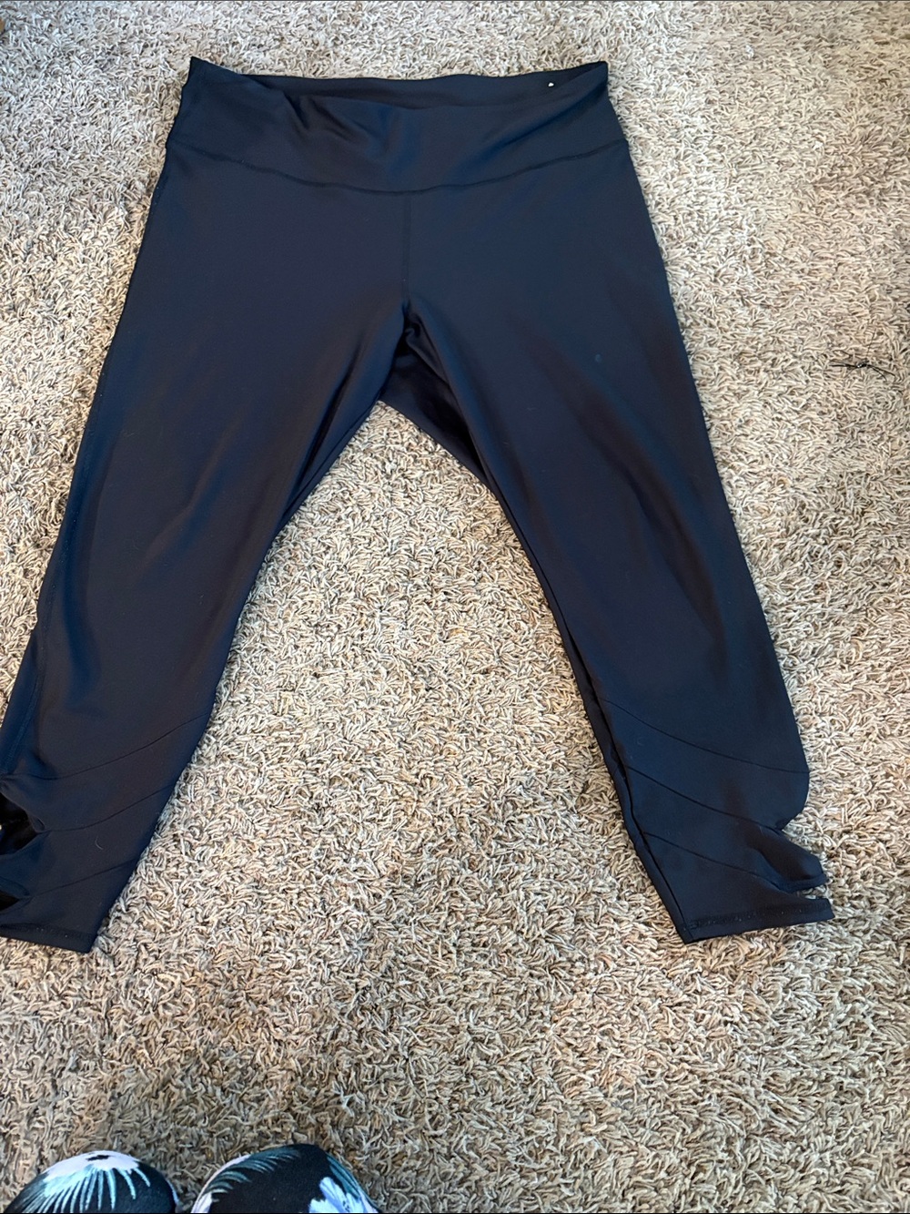 Old Navy Black Cropped Leggings with Layered Hem Detail